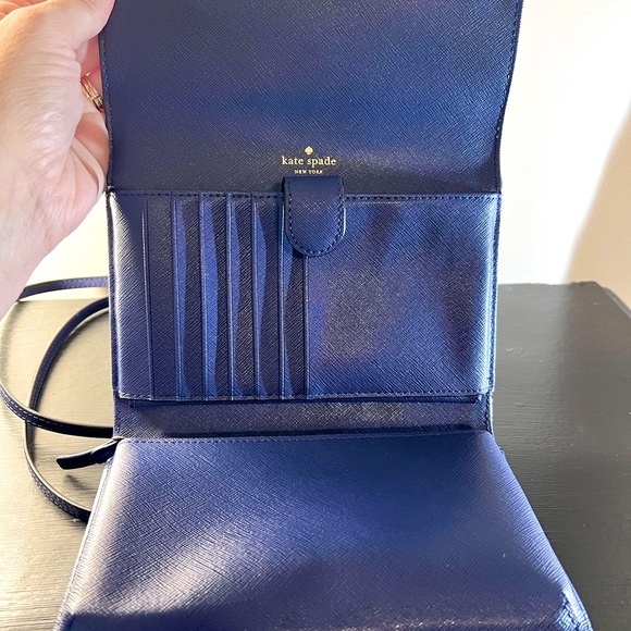 ⭐️ Make Me An Offer ⭐️ Kate Spade Wallet/Crossbody. - Picture 9 of 11